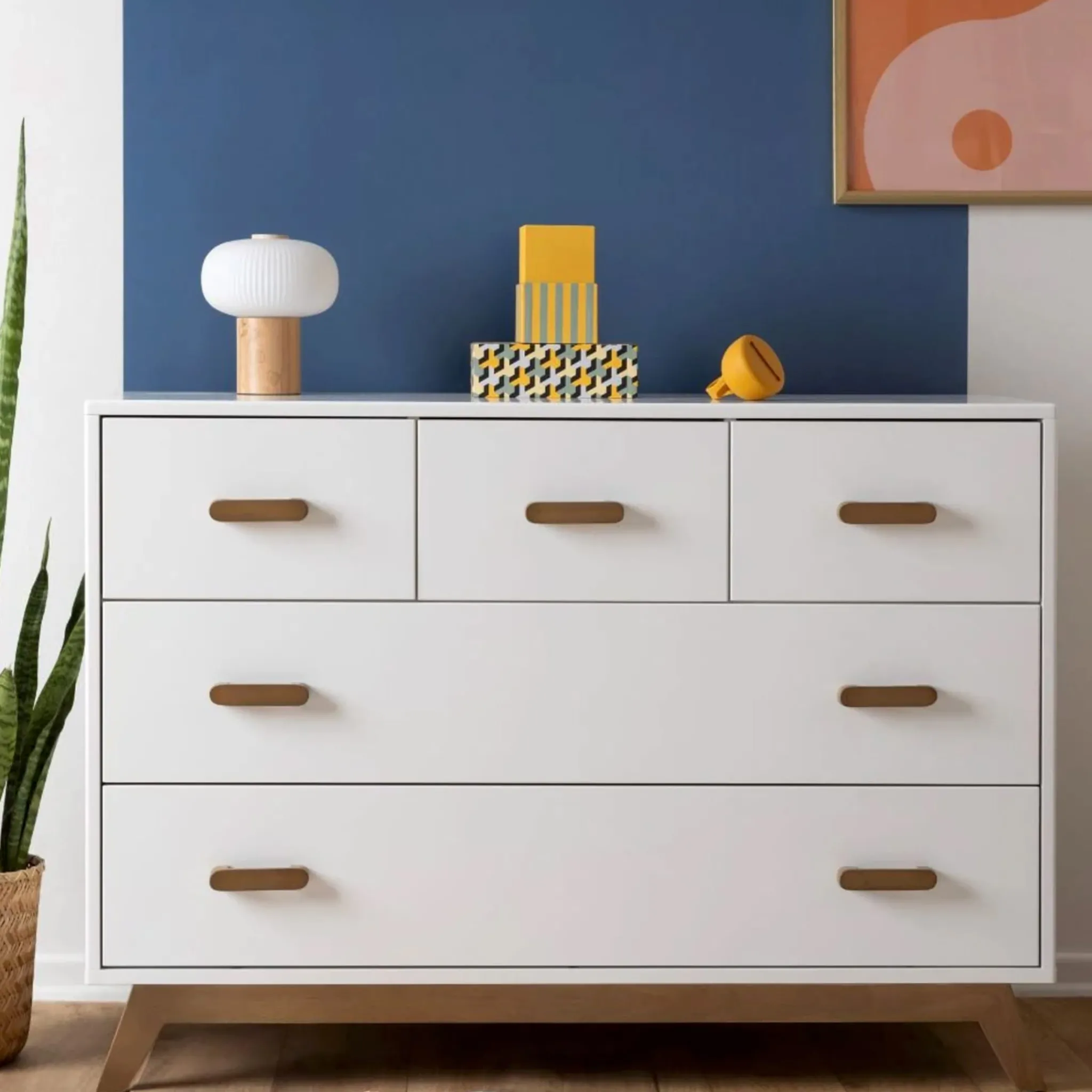 Dadada Baby Soho 5-Drawer Dresser - White / Walnut