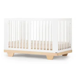 Dadada Baby Spirit 8-In-1 Convertible Crib - White/Natural