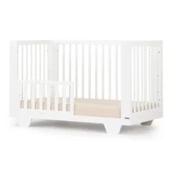 Dadada Baby Spirit 8-In-1 Convertible Crib - White