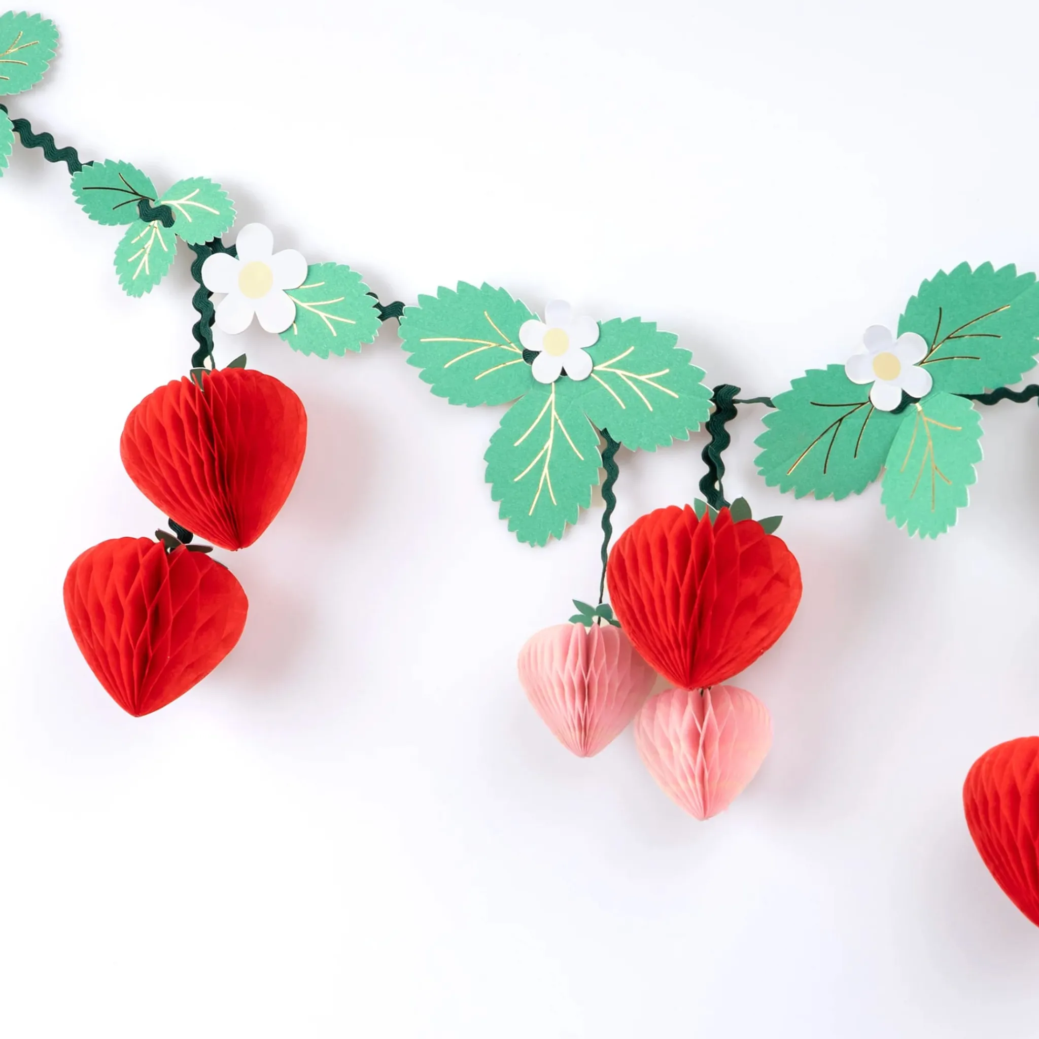 Meri Meri Party Supplies>Strawberry Garland