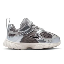 Nike V5 RNR Shoe 5-10