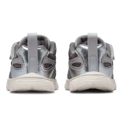 Nike V5 RNR Shoe 5-10