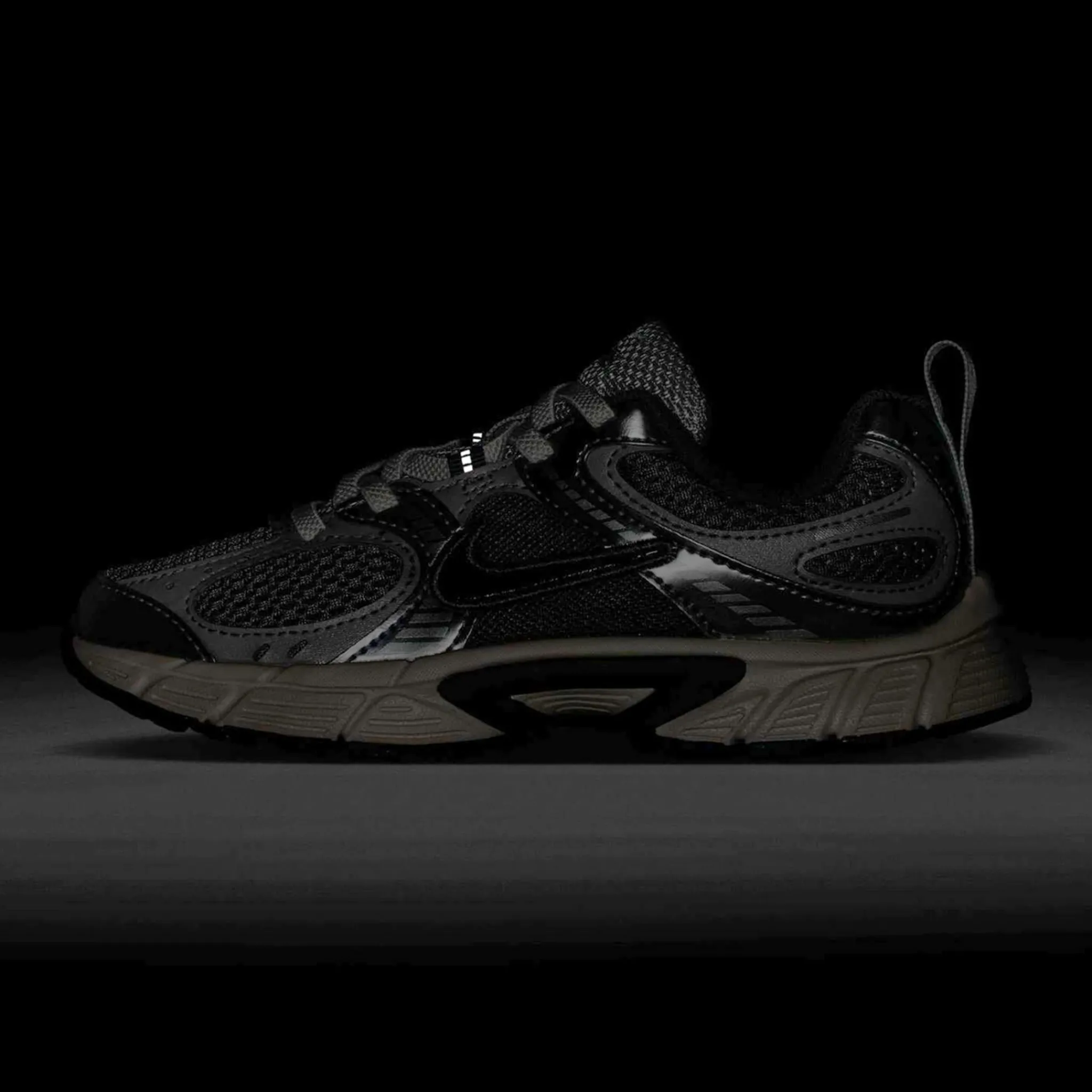 Nike Athletic Shoes|Shoes>V5 RNR Shoe 11-3