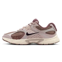 Nike V5 Rnr Shoe Size 4-7