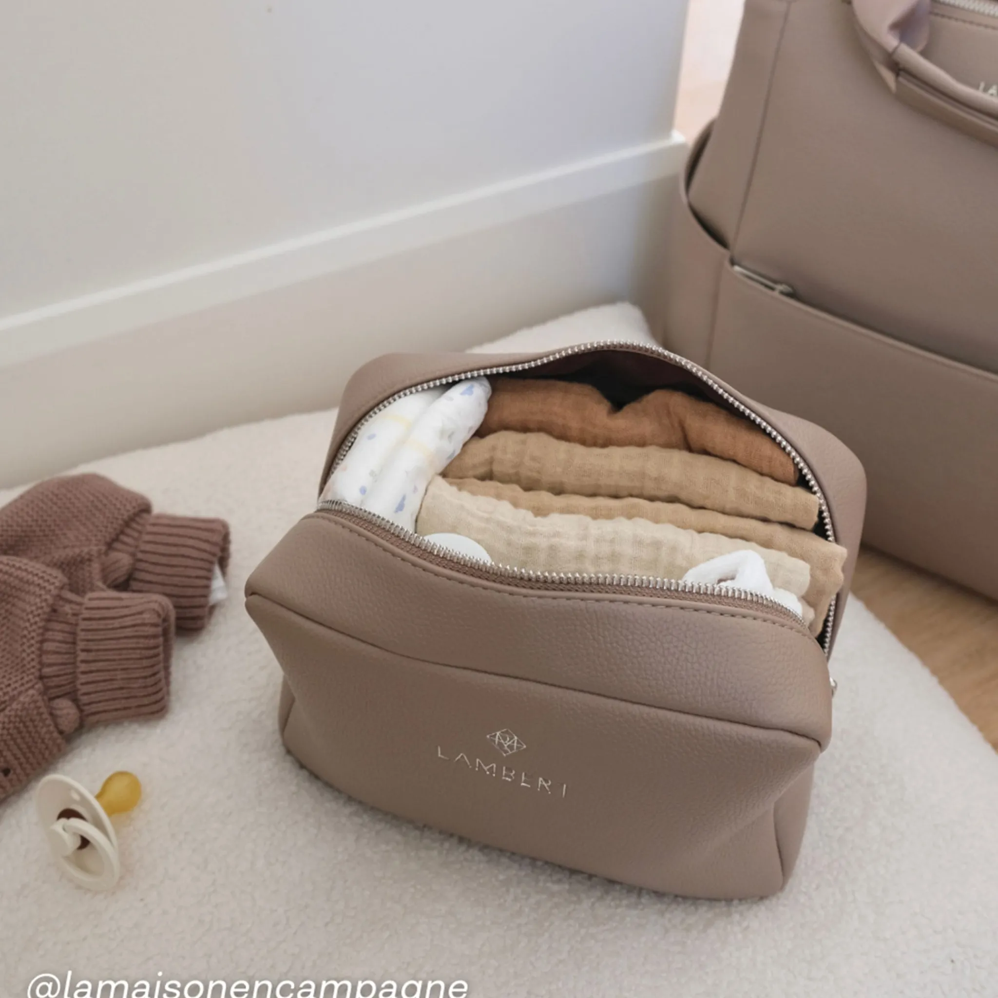 Lambert Zoe-terra Vegan Leather Case